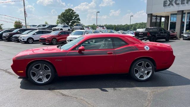 2012 dodge challenger r/t