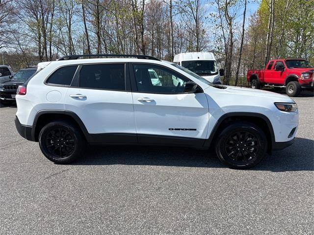 2023 jeep cherokee altitude lux