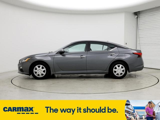 2019 nissan altima s