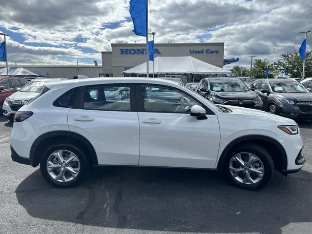 2023 honda hr-v lx