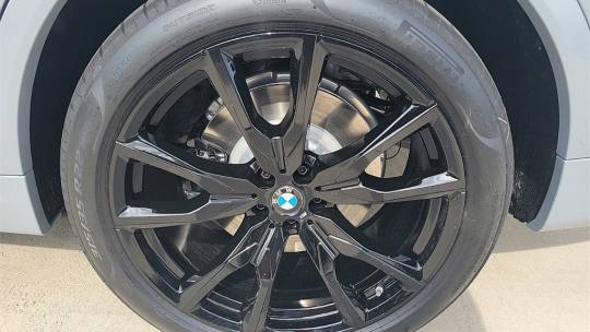 2025 BMW X7