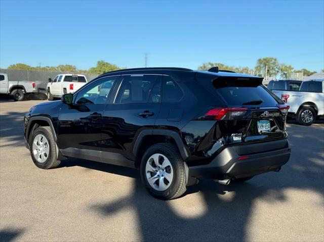 2021 toyota rav4 le