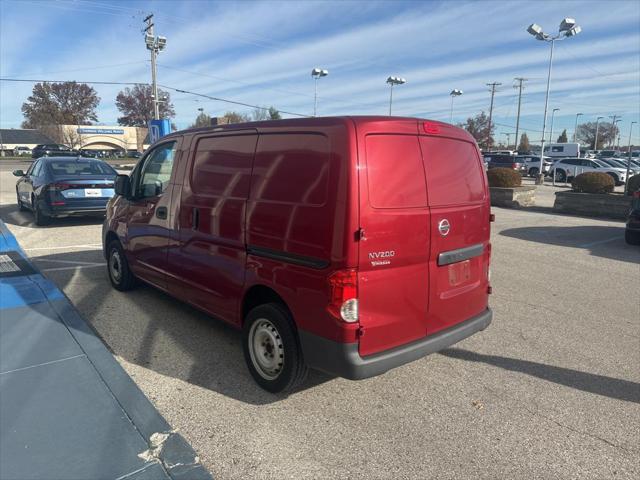 2013 nissan nv200 s