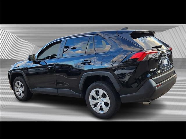 2022 toyota rav4 le