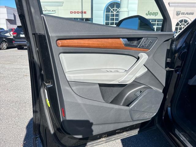 2022 audi q5 45 s line premium