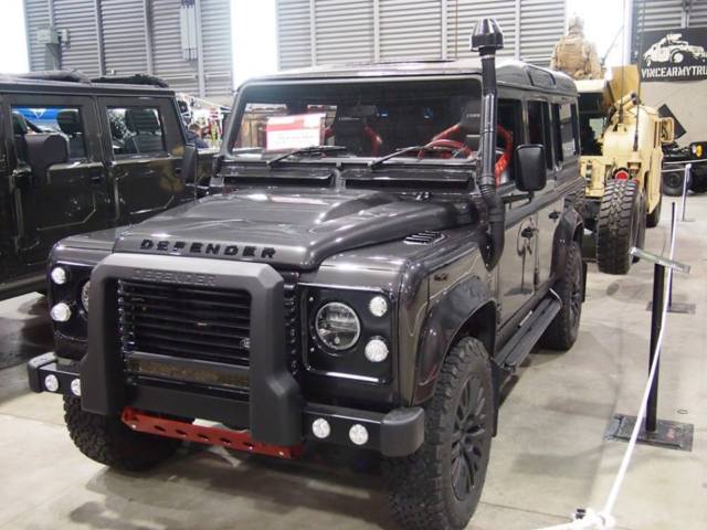 land rover defender 110 restaured
