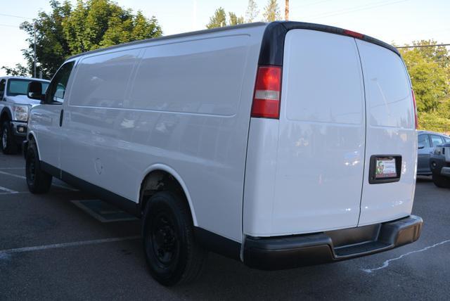 2013 gmc savana 3500 work van