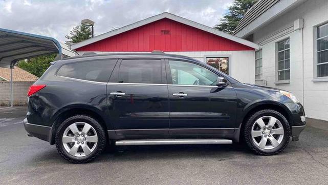 2011 chevrolet traverse 2lt