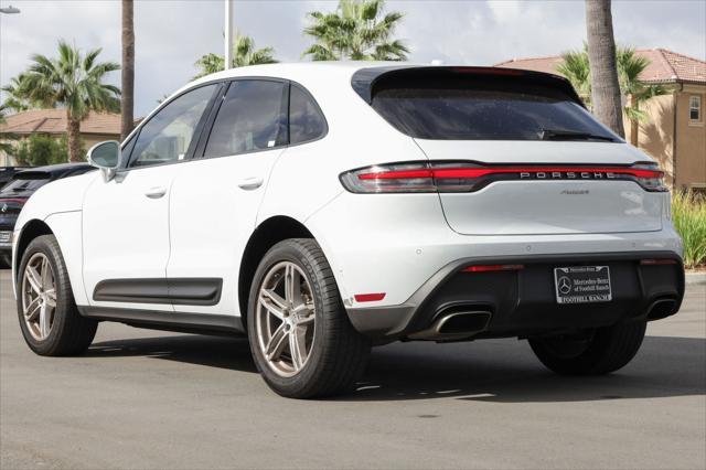 2022 porsche macan base