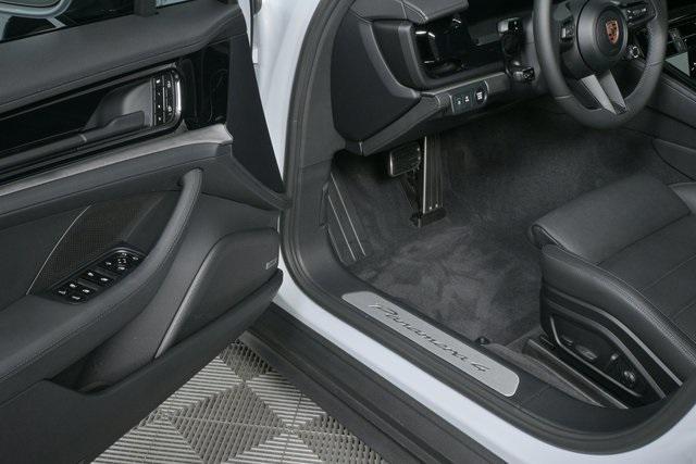 2024 porsche panamera 4