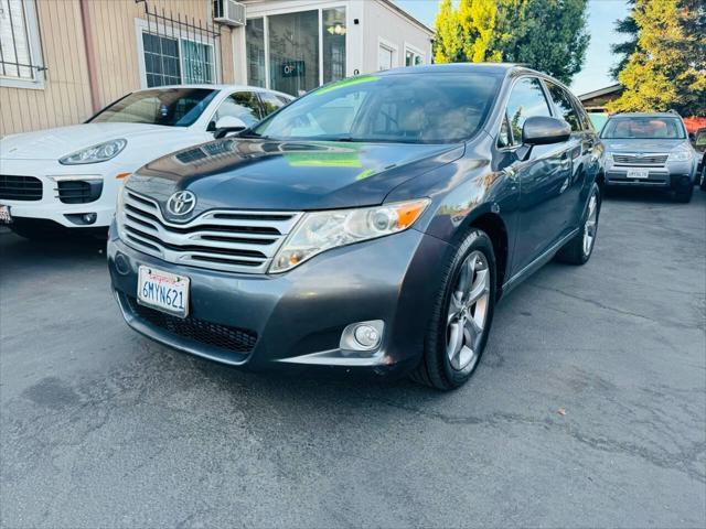 2010 toyota venza base