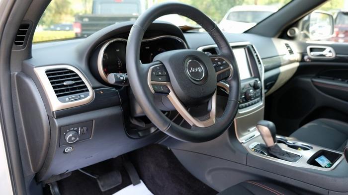 certified 2016 jeep grand cherokee 4wd laredo louisville, ky 40207 for sale in louisville, kentucky