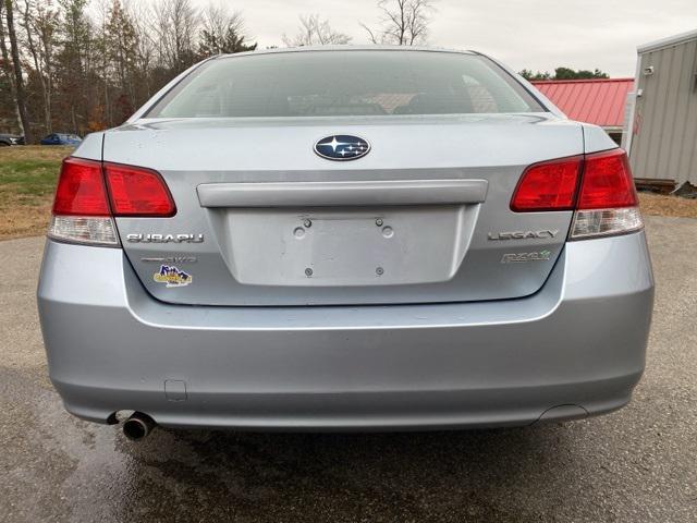 2014 subaru legacy base