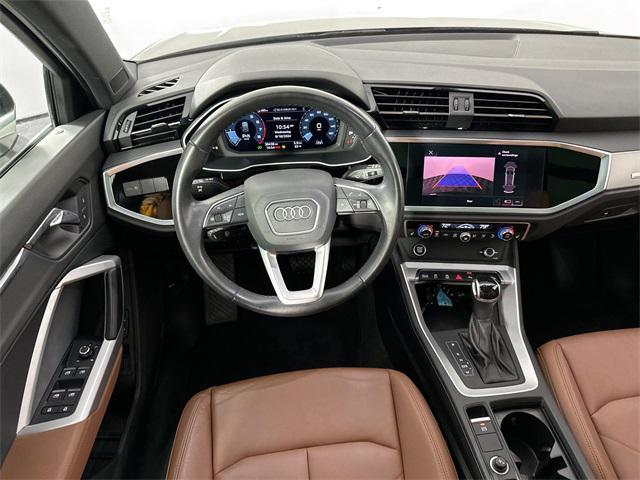 2022 audi q3 40 premium
