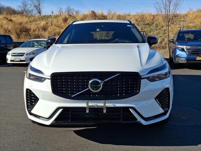 2023 volvo xc60 recharge plug-in hybrid t8 plus dark theme
