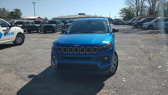2022 jeep compass latitude lux