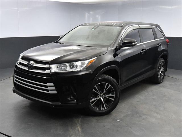 2019 toyota highlander le