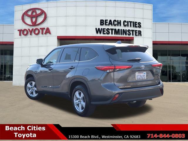 2021 toyota highlander le