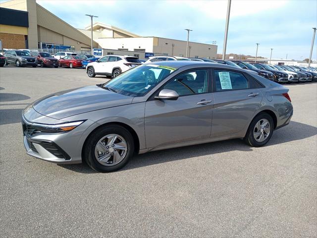 2024 hyundai elantra se