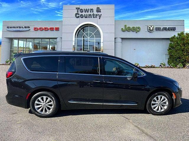 2019 chrysler pacifica touring-l