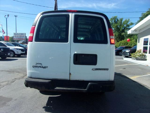2004 chevrolet express 1500 base