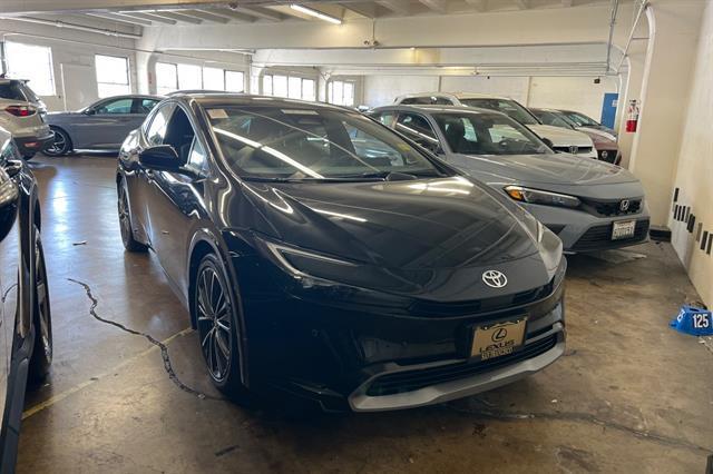2023 toyota prius limited