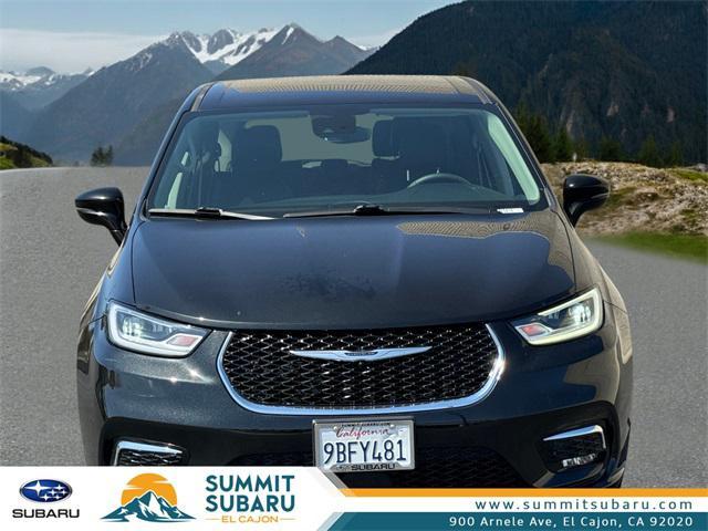 2022 chrysler pacifica hybrid touring l