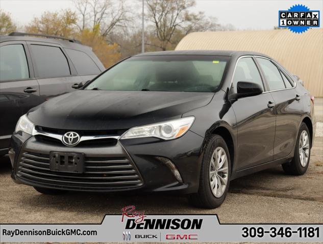 2015 toyota camry le