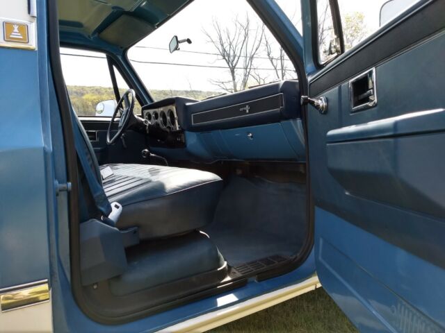 1984 c-10 chevrolet pickup truck