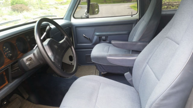 1989 dodge ramcharger - lifted - clean - no rust