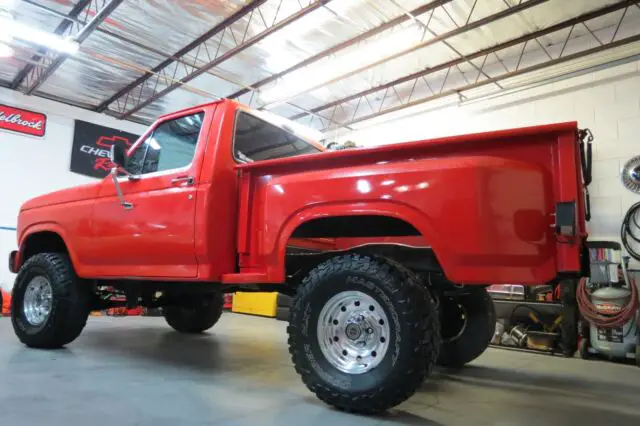 this truck is not a 4x4 very rare super solid classic truck !!!! please read all
