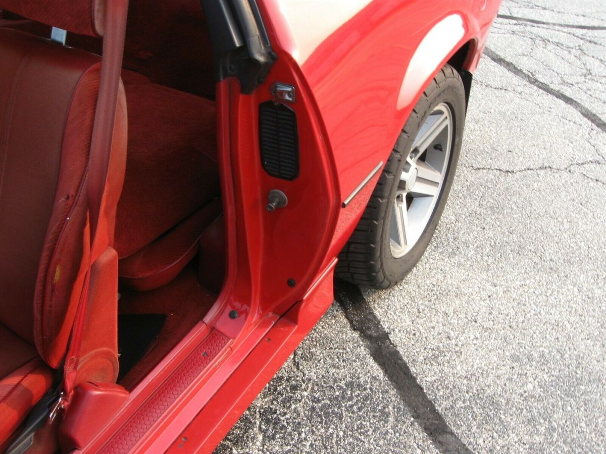 1985 chevrolet camaro iroc z/28 red ***all original unrestored*** 118500 miles