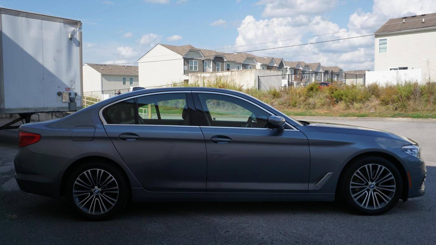 2019 bmw 5 series 530i