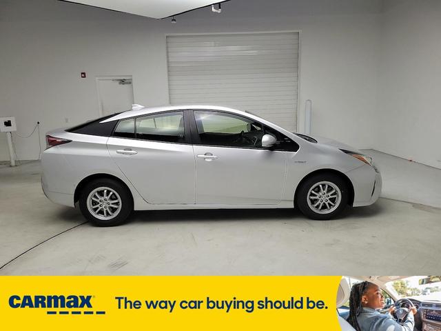 2018 toyota prius three