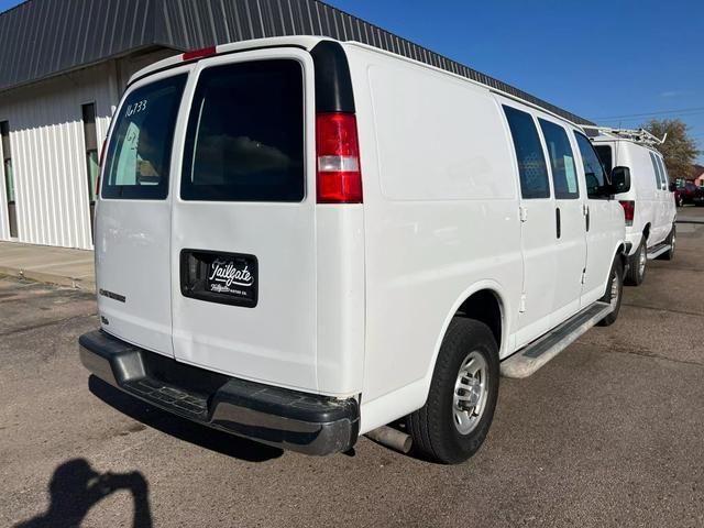 2018 chevrolet express 2500 van 3d