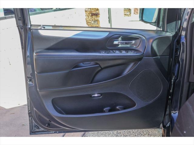 2014 dodge grand caravan sxt