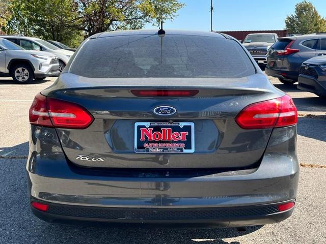 2018 ford focus se