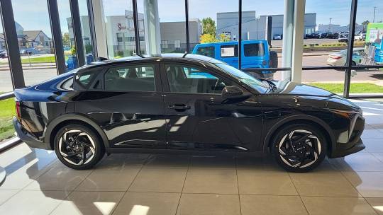 2025 Kia K4