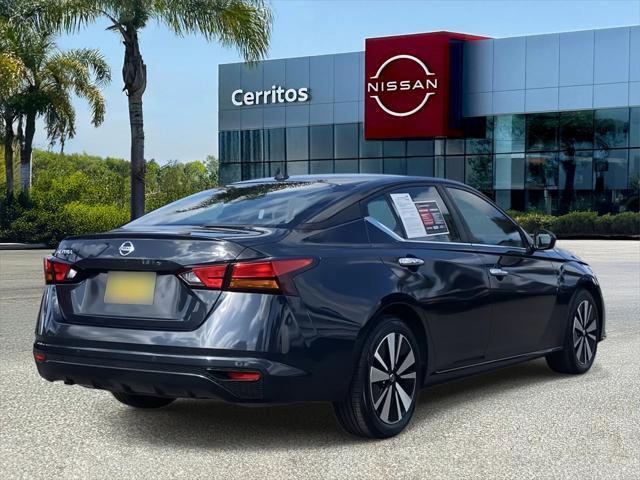 2022 nissan altima 2.5 sv