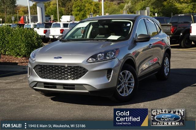 2022 ford escape se
