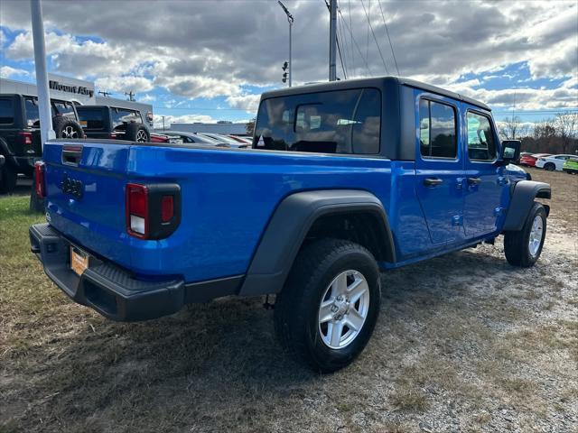 2023 jeep gladiator sport s