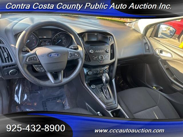 2017 ford focus se