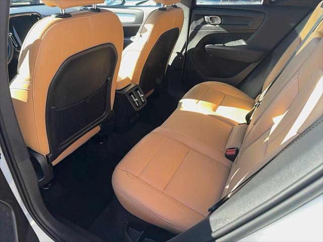 2020 volvo xc40 t5 momentum