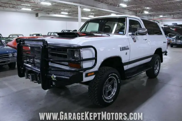 1990 dodge ramcharger le white suv 408 v8 146396 miles