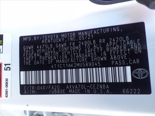 2021 toyota camry le