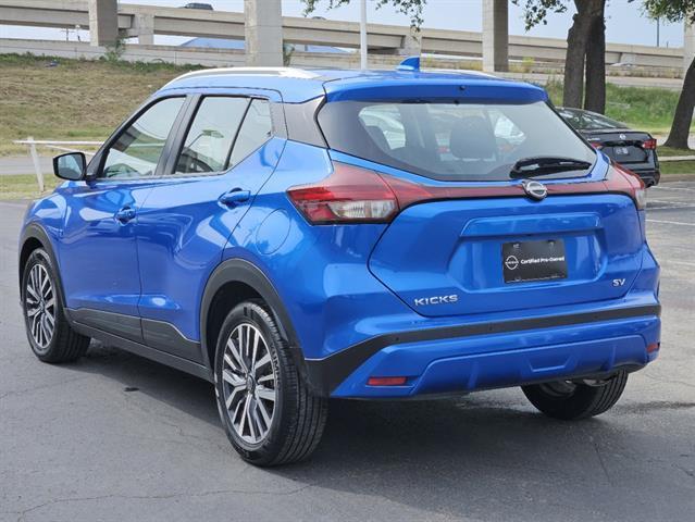 2022 nissan kicks sv