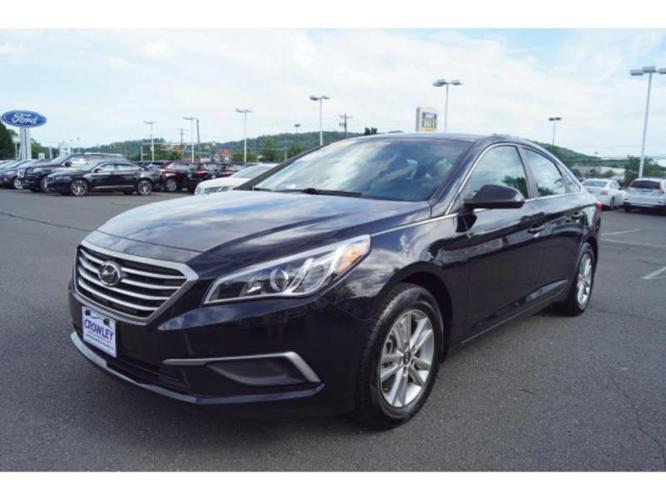 2017 hyundai sonata base 4dr sedan for sale in plainville, connecticut