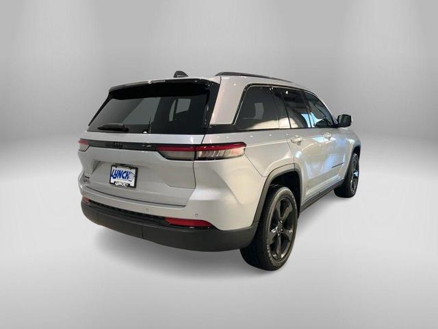 2023 jeep grand cherokee altitude