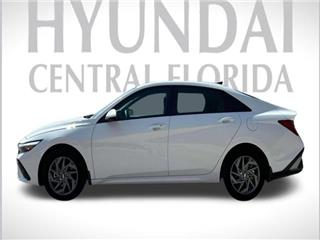 2025 Hyundai Elantra blue