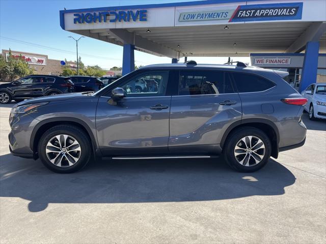 2021 toyota highlander xle